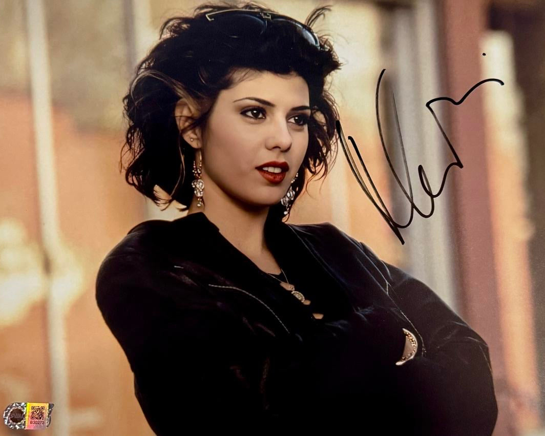 Marisa Tomei Signed 11x14 Photo - SWAU